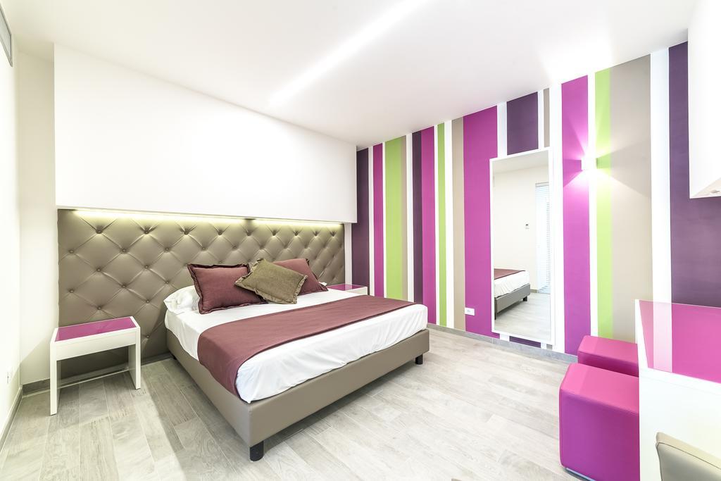 Hotel Tenda Rossa Marina Di Carrara Eksteriør billede